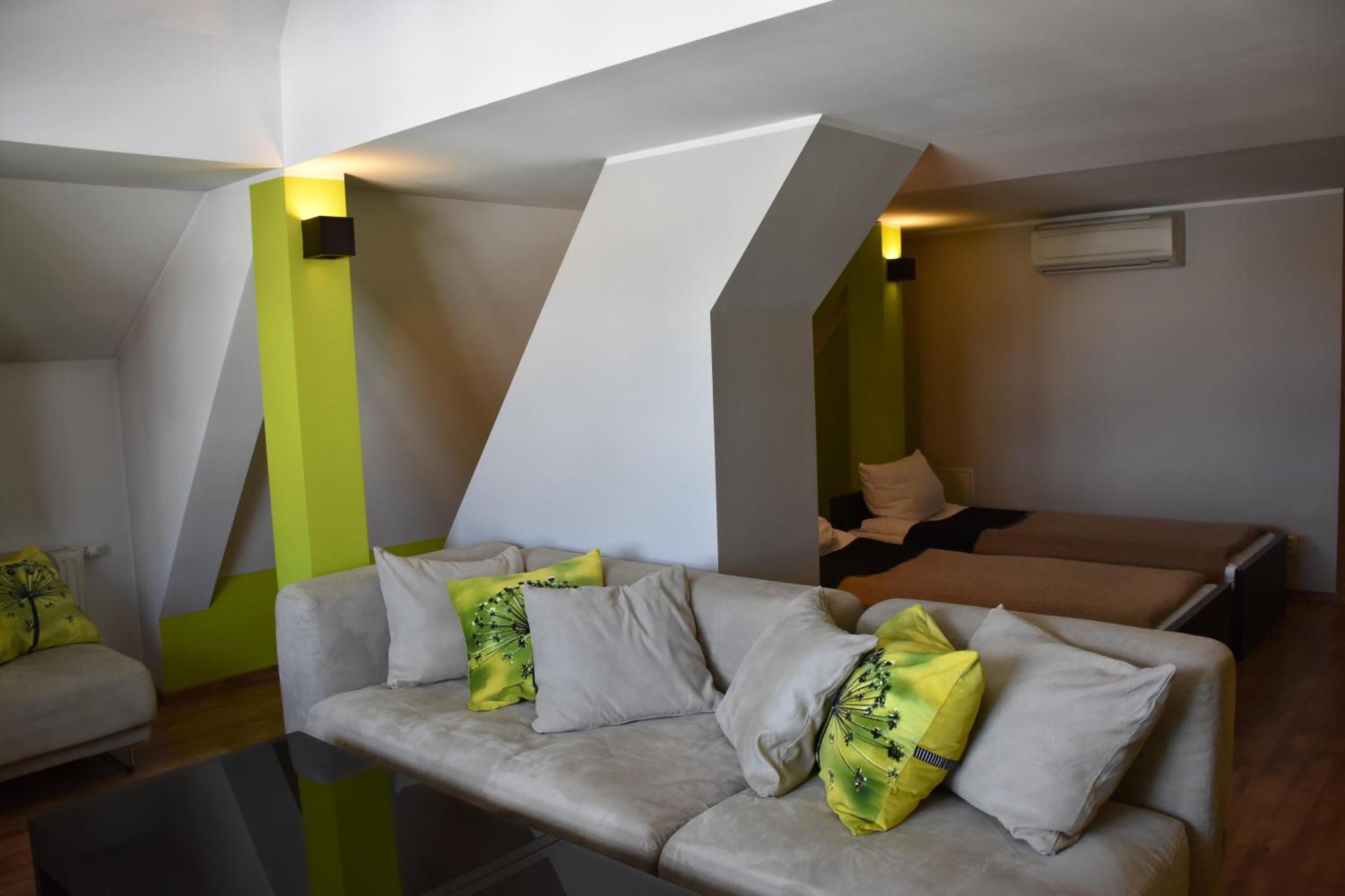 Hotel Pod Lwem Elblag Exteriör bild